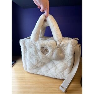 Juicy Couture Faux Fur Handbag Cream Tote Crossbody Strap Heart Charm